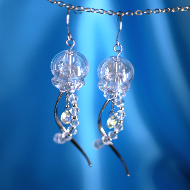 ガラスのクラゲオーロラフレアピアス シルバー