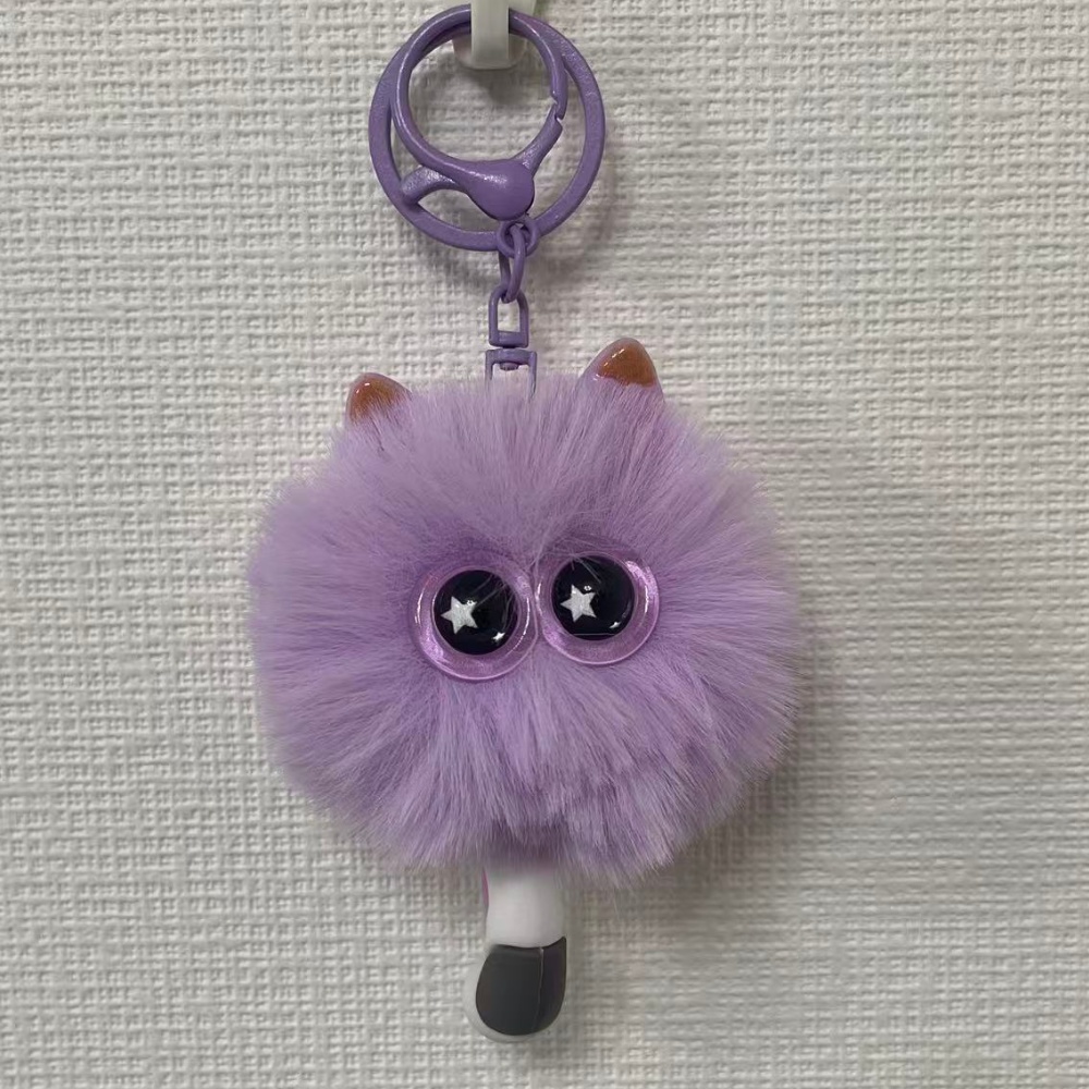 『新発売』　超可愛いこねこ　紫色　キーホルダー・ストラップ