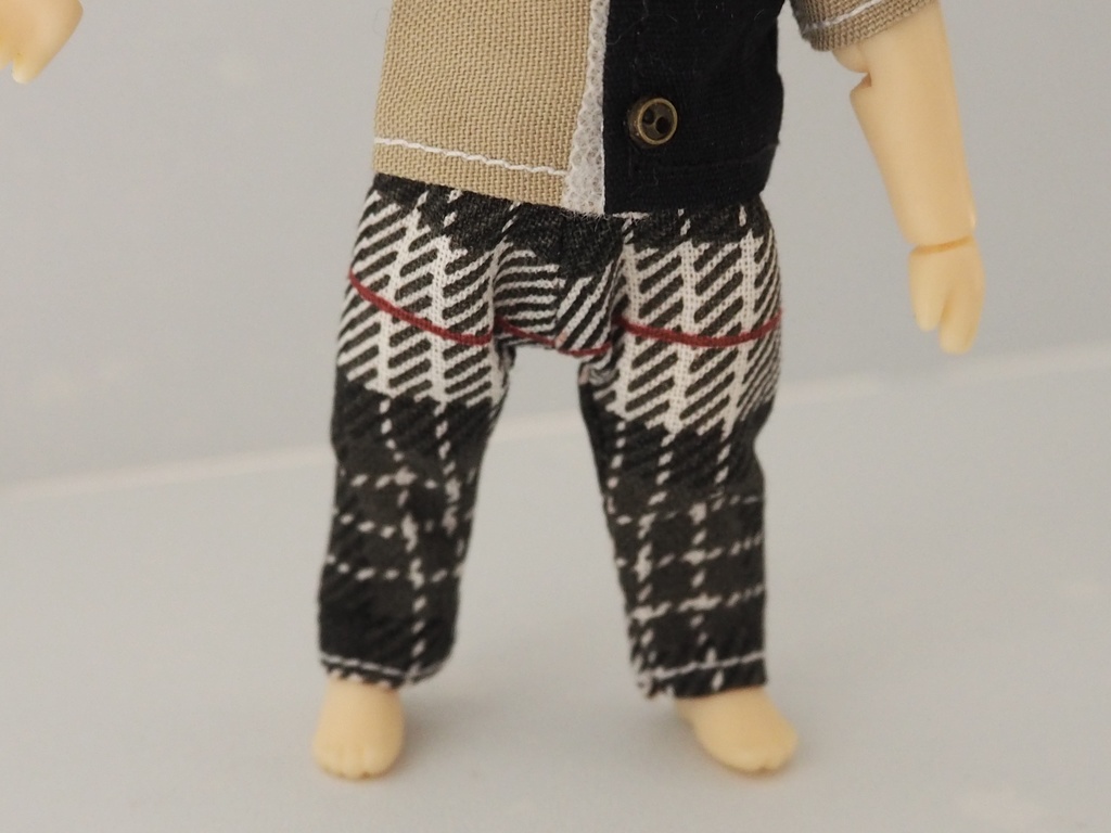 シンプルスリムパンツ チェック ねんどろいどどーる