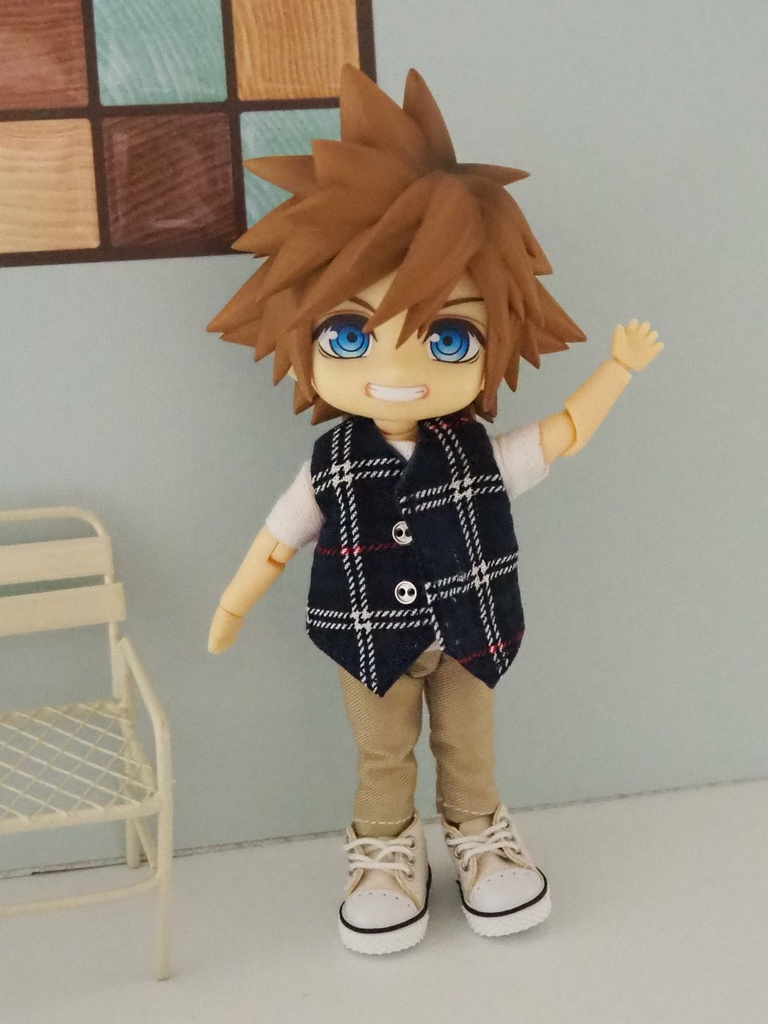 ドール用 チェック柄ジレ 白Tシャツ付き