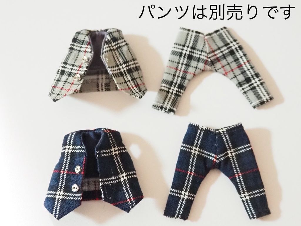 ドール用 チェック柄ジレ 白Tシャツ付き