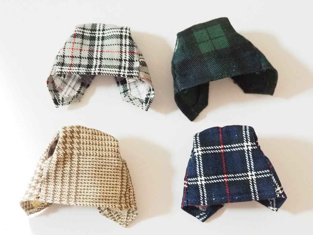 ドール用 チェック柄ジレ 白Tシャツ付き