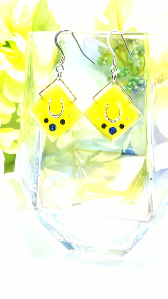 【オリジナル】馬イメージピアス/イヤリング【ハンドメイド】