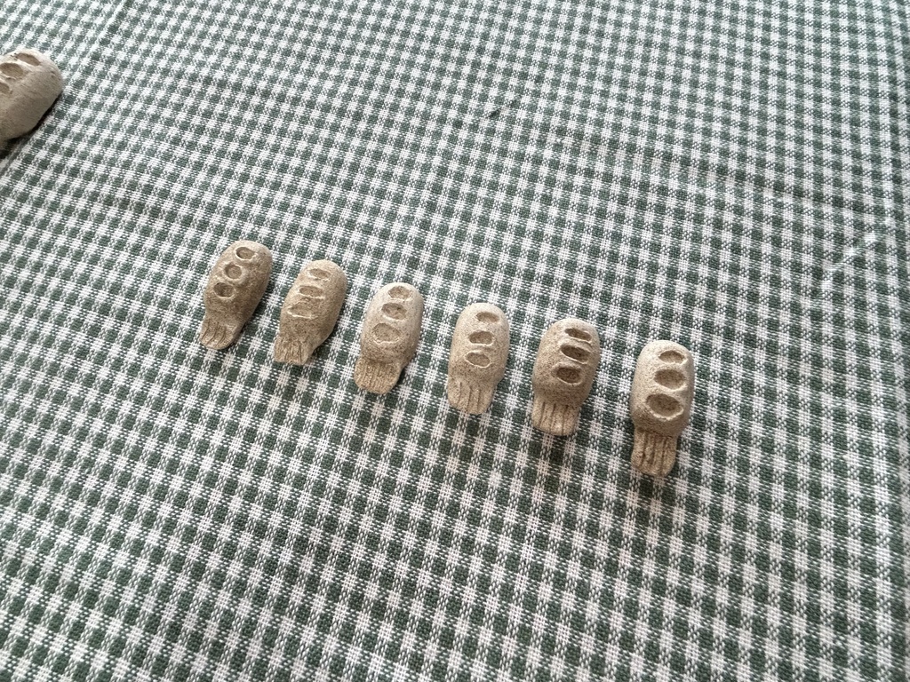 【置き物】小さいパンみたいないきもの