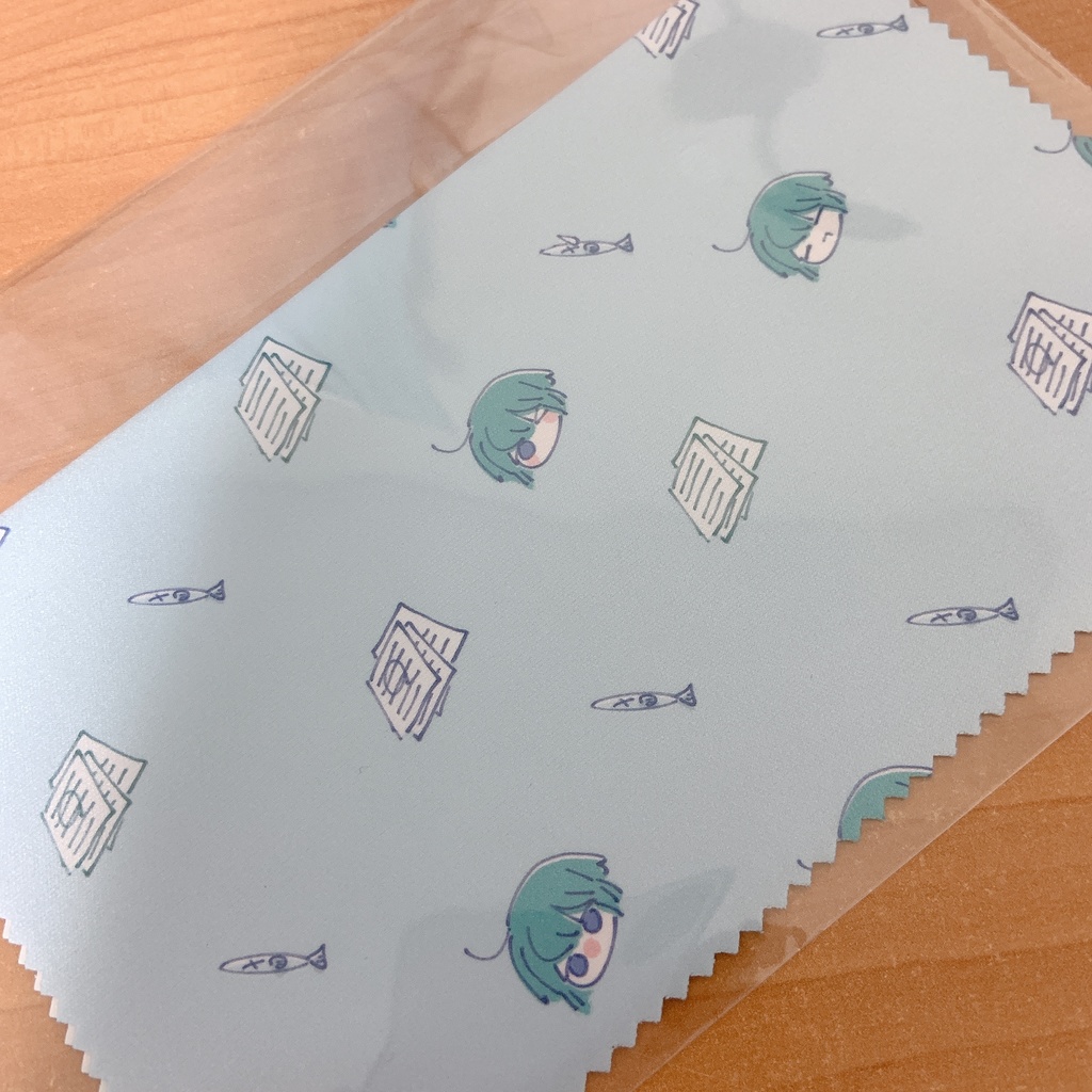 海くんニボシくん柄メガネ拭き