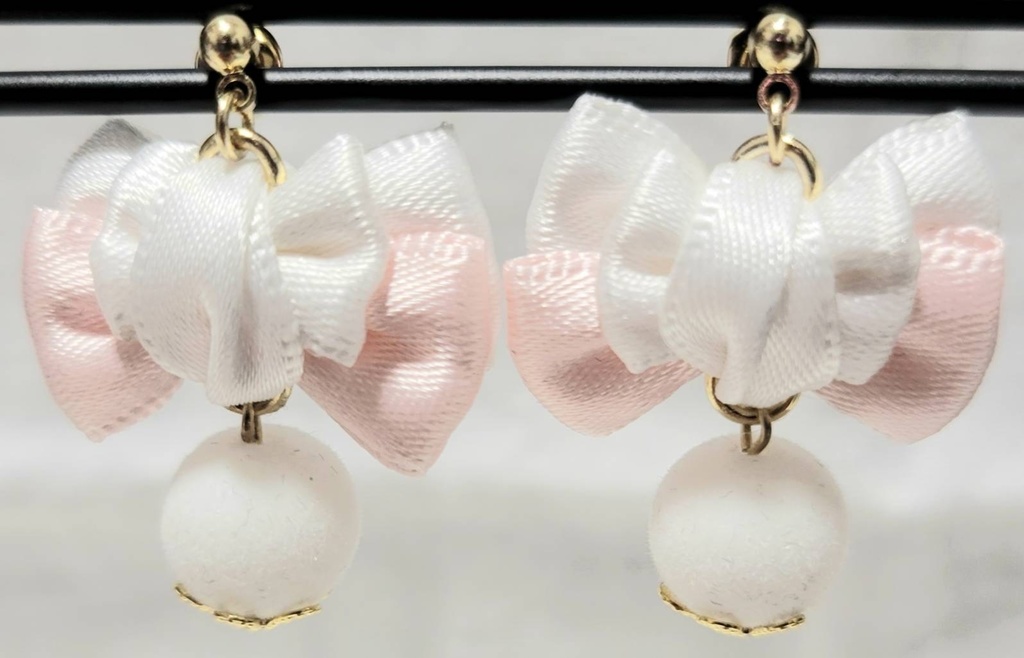 Hazbin Hotel🎀エンジェルダスト🕷️イメージアクセサリー🩷ピアス