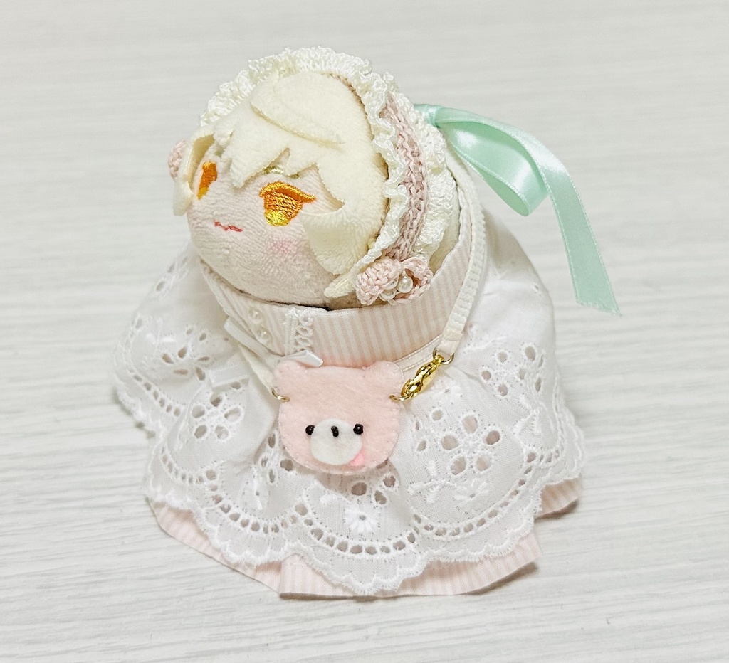 エプロンドレスとヘッドドレスとくまちゃんぽっしぇのセット