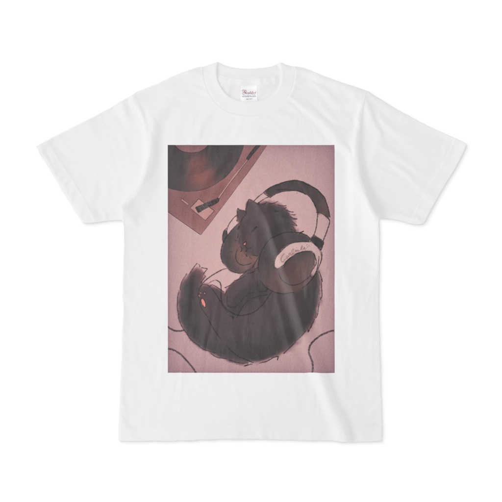 美人な黒猫さん(白Tシャツ)