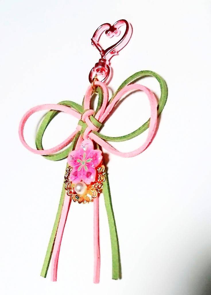 鬼滅の刃 胡蝶しのぶ 冨岡義勇甘露寺蜜璃 バックチャーム