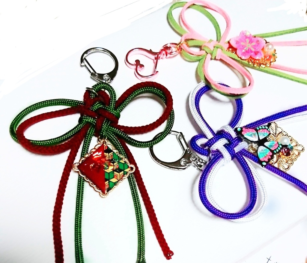 鬼滅の刃 胡蝶しのぶ 冨岡義勇甘露寺蜜璃 バックチャーム