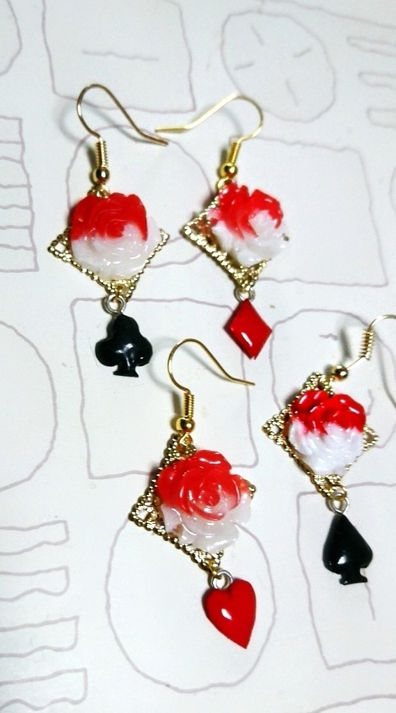 ツイステ ハーツラビュル ピアス・イヤリング(片耳)