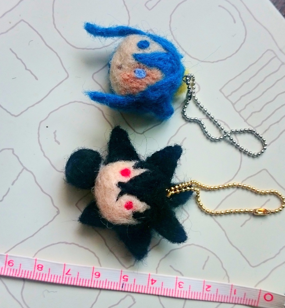 ジュダル 白龍 羊毛キーホルダー