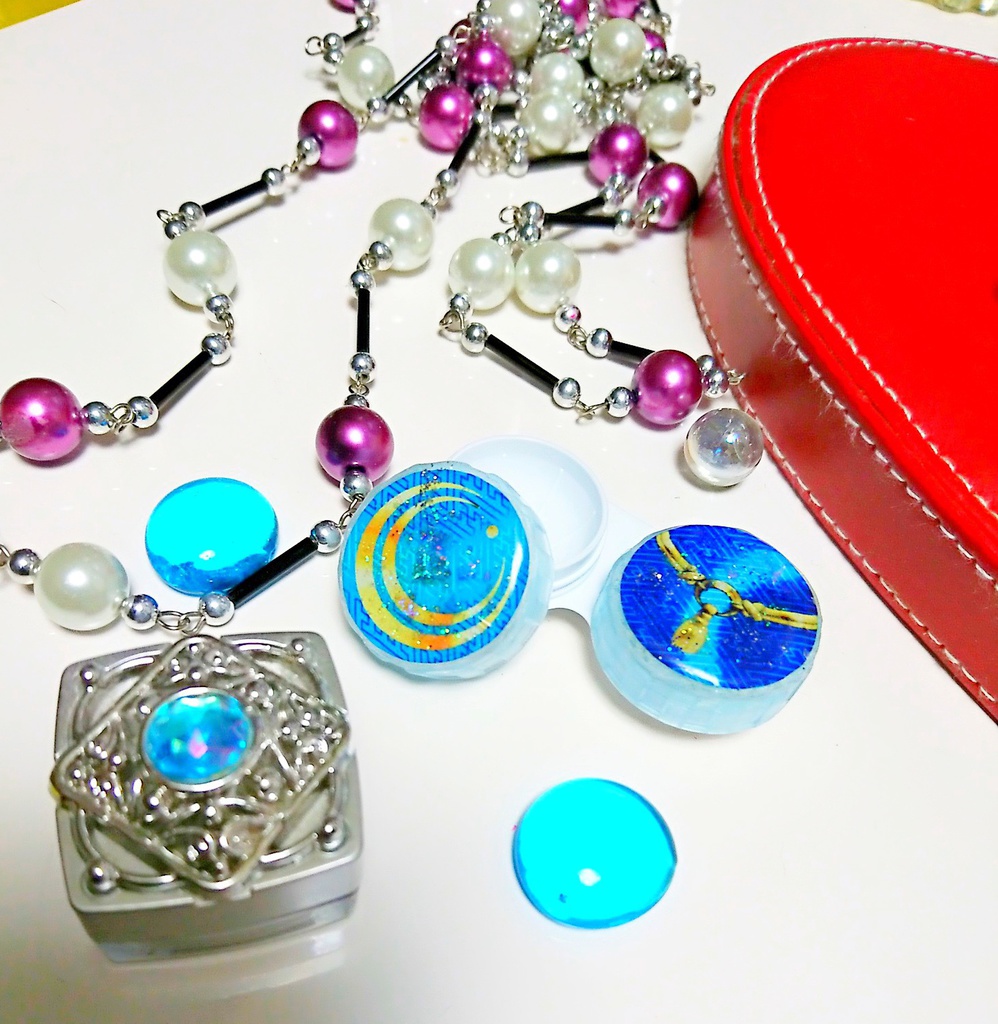 刀剣乱舞 三日月宗近 コンタクトケース