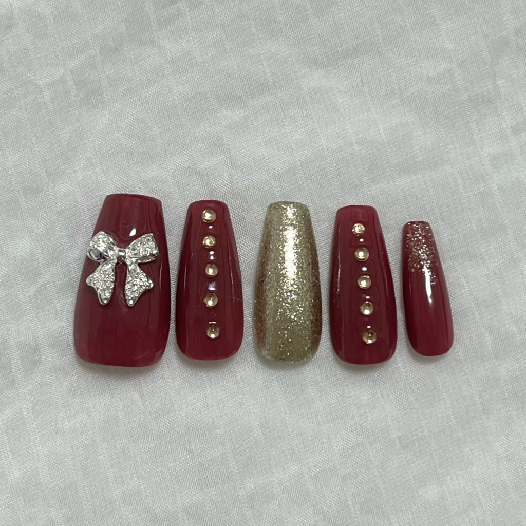 ボルドーネイルチップ