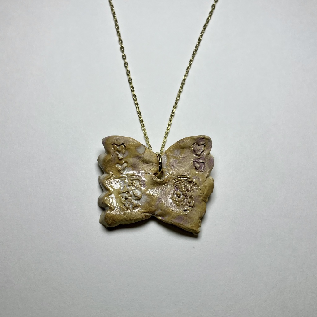 【陶器】蝶々ネックレス