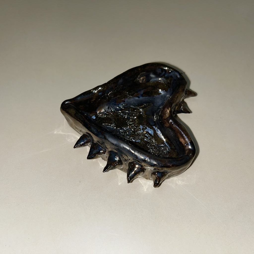 【陶器】トゲトゲハート✹黒