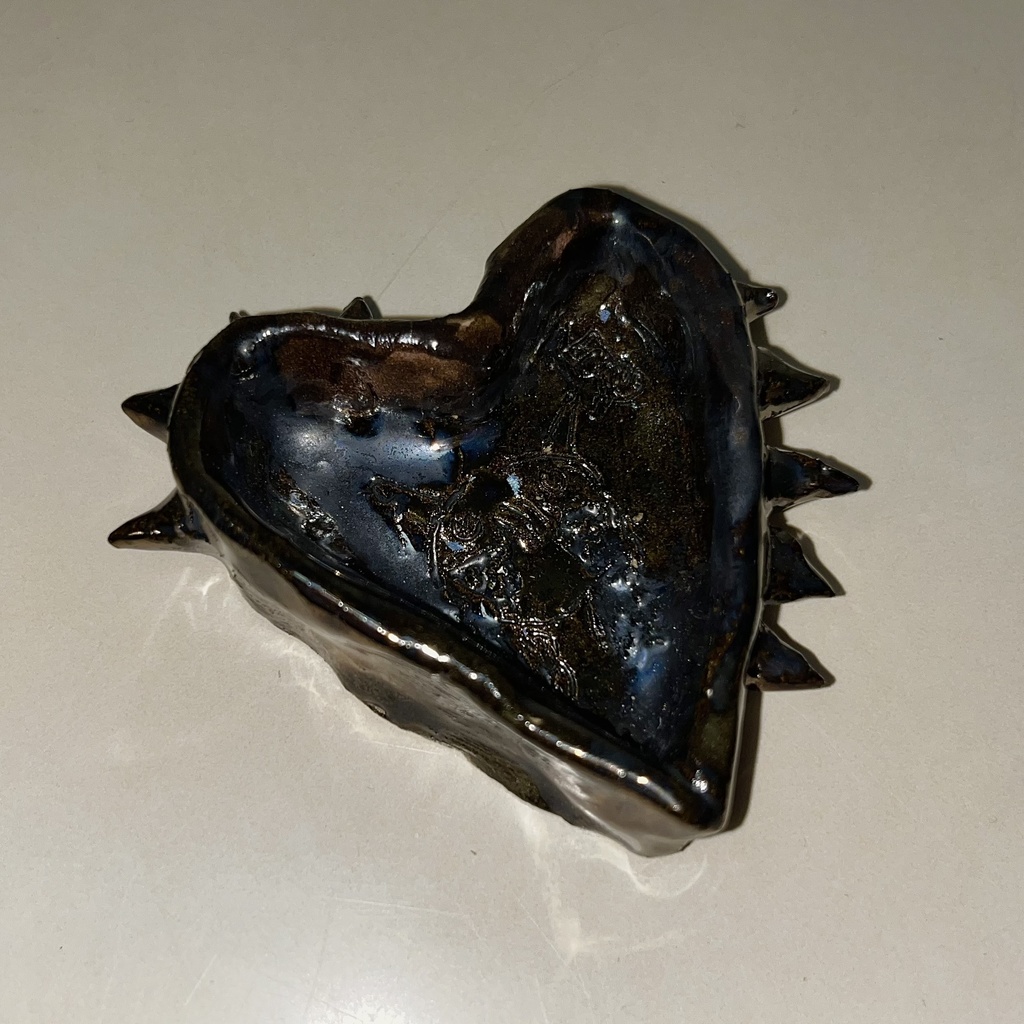 【陶器】トゲトゲハート✹黒