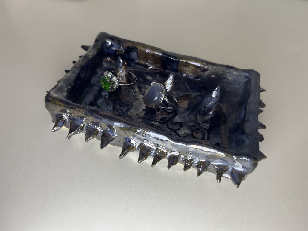 【陶器】トゲトゲジュエリートレー