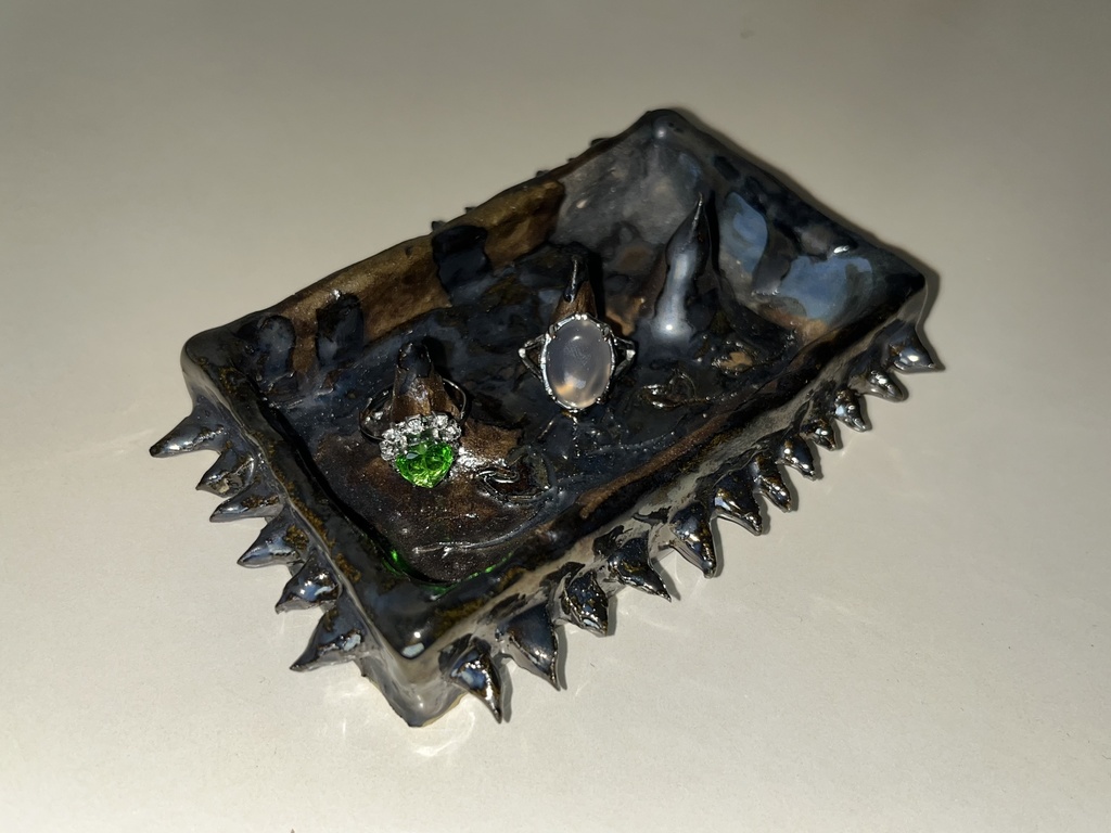 【陶器】トゲトゲジュエリートレー