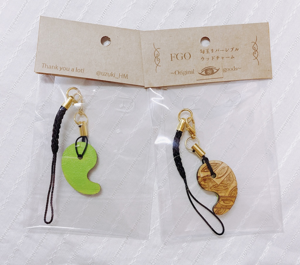 勾玉リバーシブルウッドイヤリング/ピアス/根付