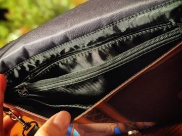 魔法の転送ポシェット(展示のみ)