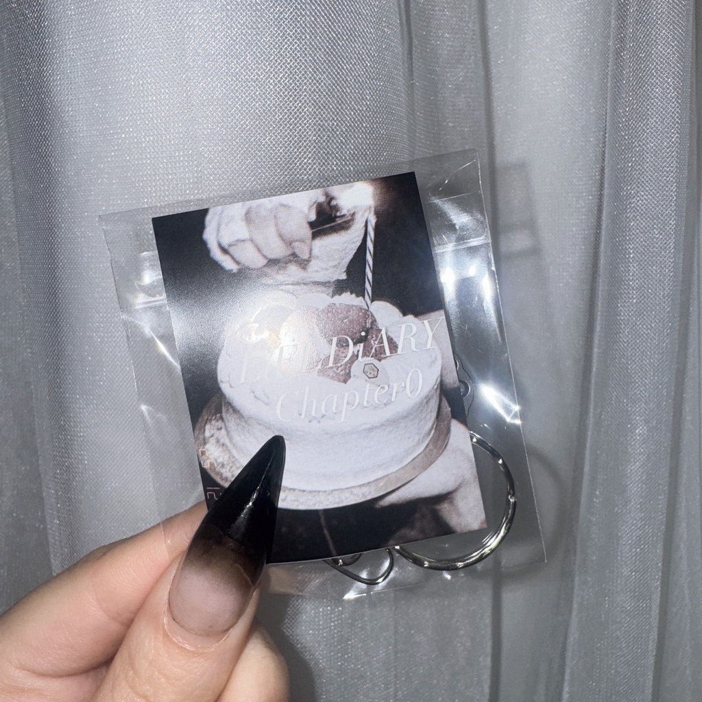 再生産無 1stEP「UNHAPPYBiRTHDAY」USB