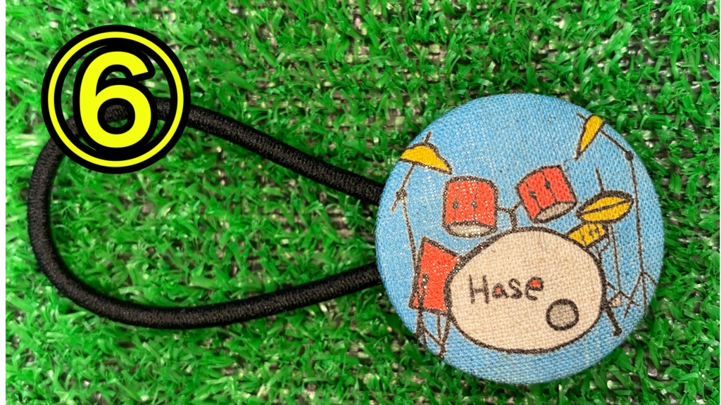 はせのくるみボタン髪留め