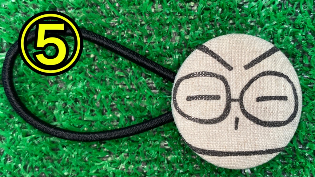 はせのくるみボタン髪留め