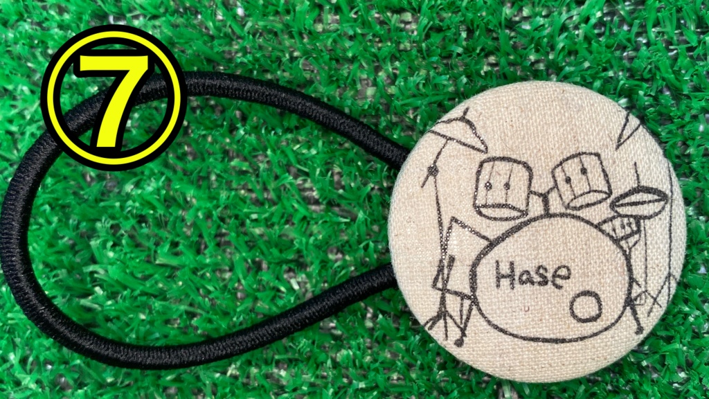 はせのくるみボタン髪留め