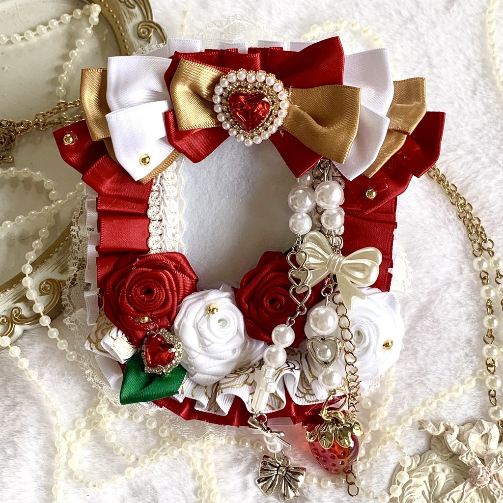 【B8】硬質ケースデコ ロイヤル・ストロベリーローズ（赤×白×金）