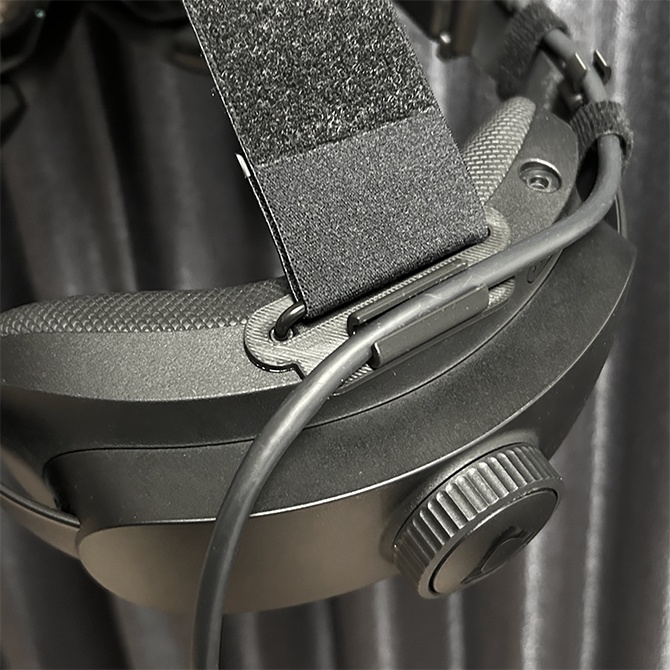 HTC VIVE Focus Vision 有線ストリーミングケーブル用 ケーブルホルダーセット