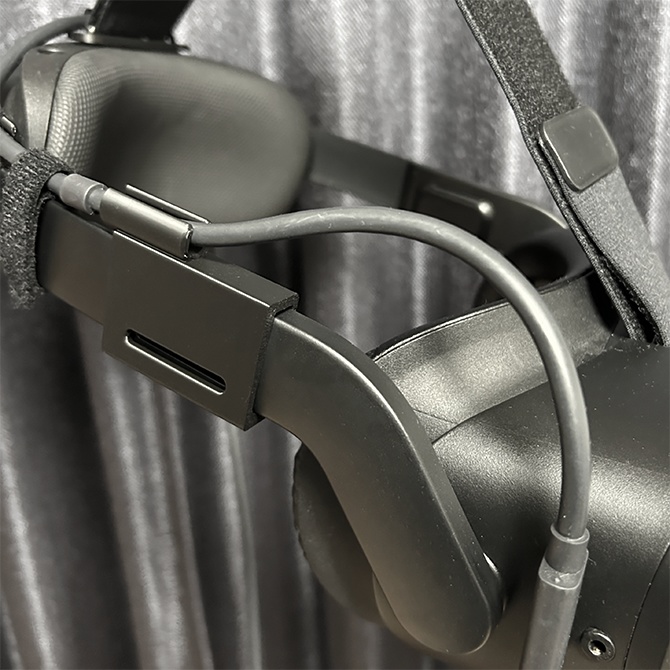 HTC VIVE Focus Vision 有線ストリーミングケーブル用 ケーブルホルダーセット