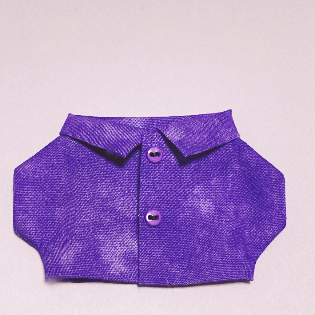 ボタン付き柄シャツ