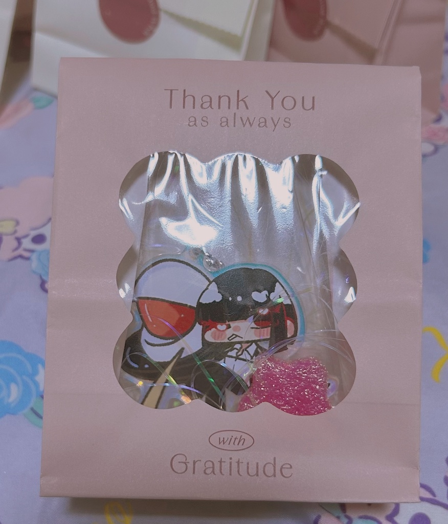 もぐもぐオーロラアクキー♡良秀