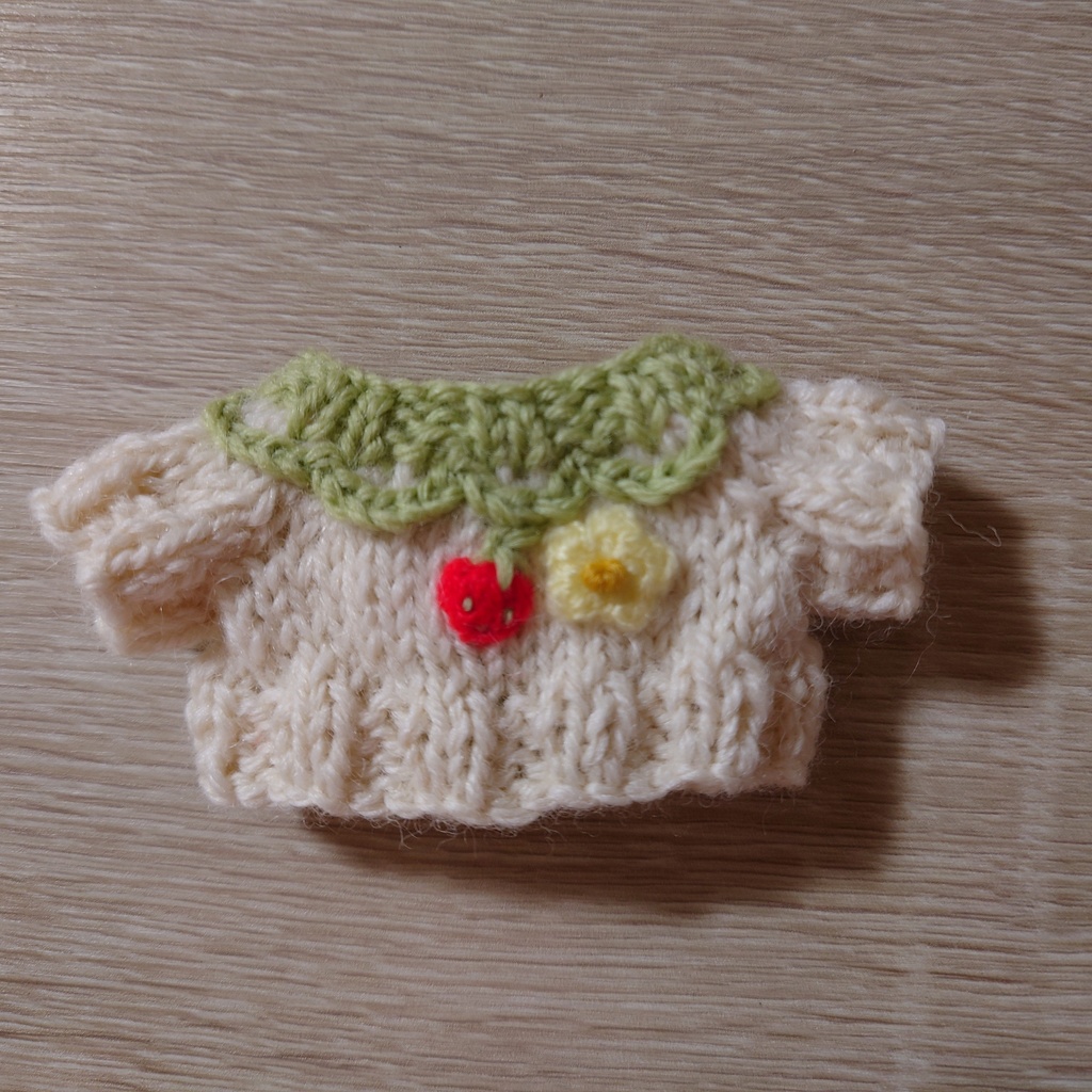 いちごのカーディガン🍓