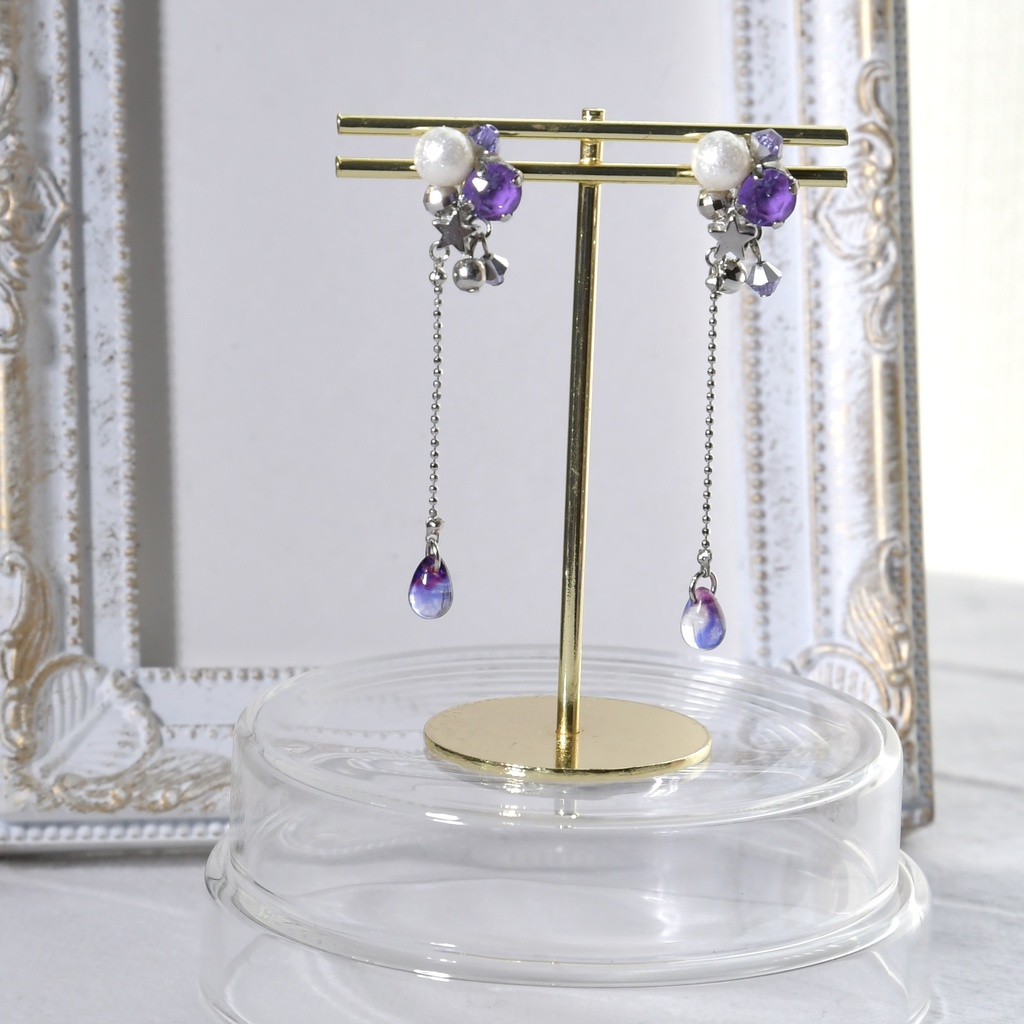 Uki Violeta イメージピアス・イヤリング