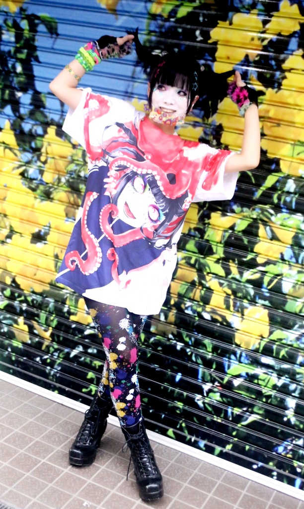 【白塗展2】蛸ガールフルグラフィックT