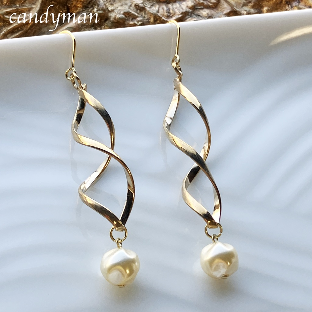 ヴィンテージ*くねくねチャームとパールのピアス