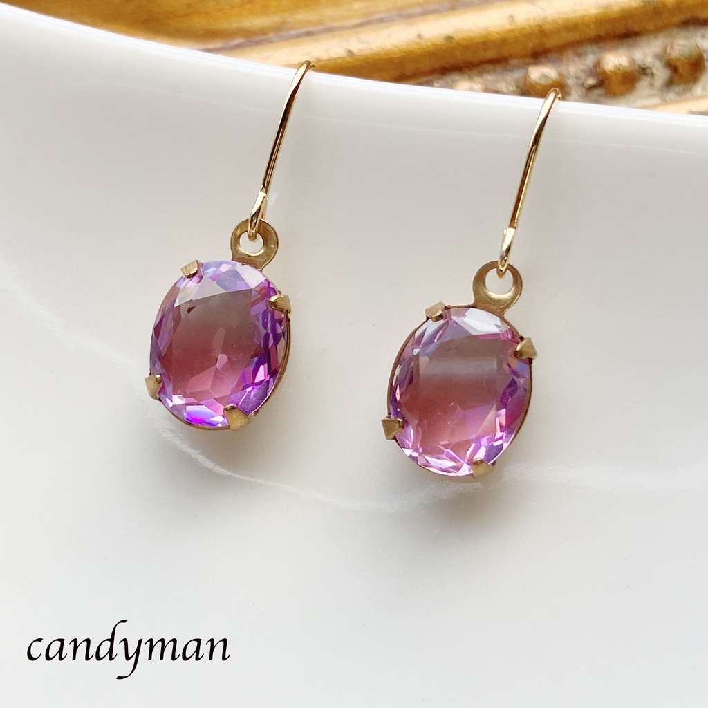 【送料込み】チャイナガラスのピンク色1粒ピアス