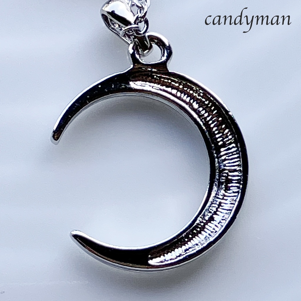 【送料込み】三日月チャームと水色のヴィンテージスワロフスキーのネックレス