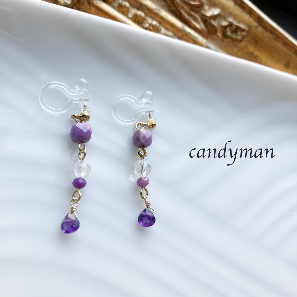 【送料込み】紫の小さい天然石が連なった可愛いイヤーカフ