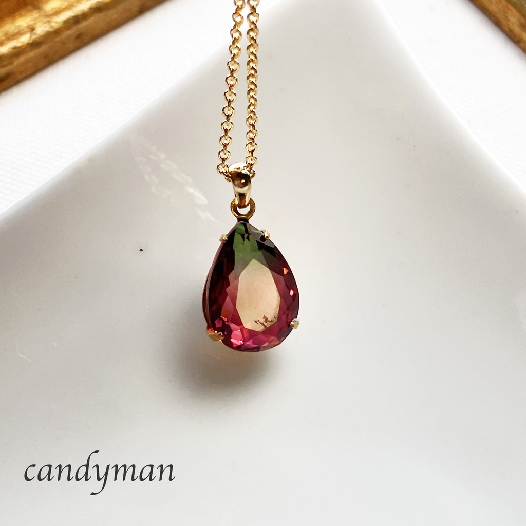 【送料込み】チャイナガラスのピンクと緑のグラデーションネックレス