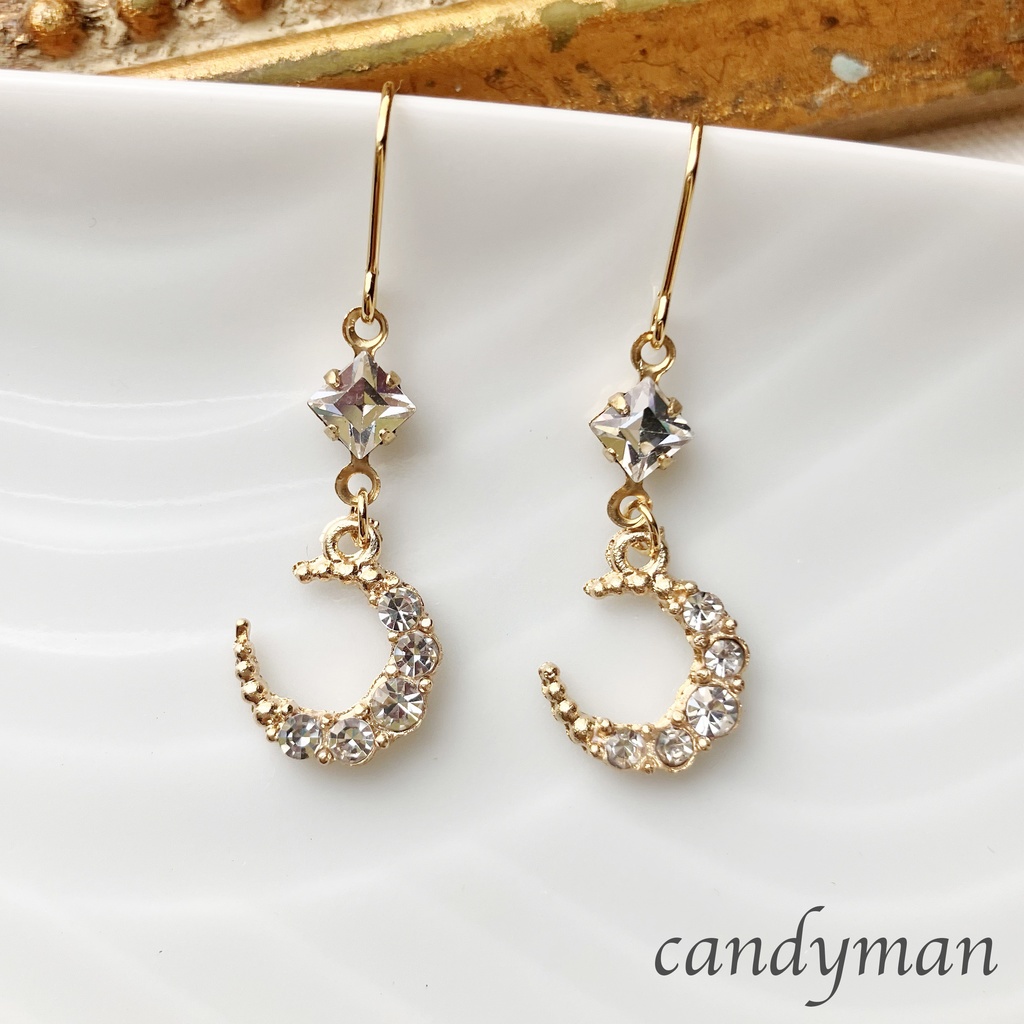 【送料込み】ヴィンテージクリスタルと三日月のピアス