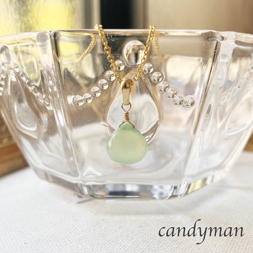 【送料込み】天然石シーブルーカルセドニーの美しい青い海色ネックレス