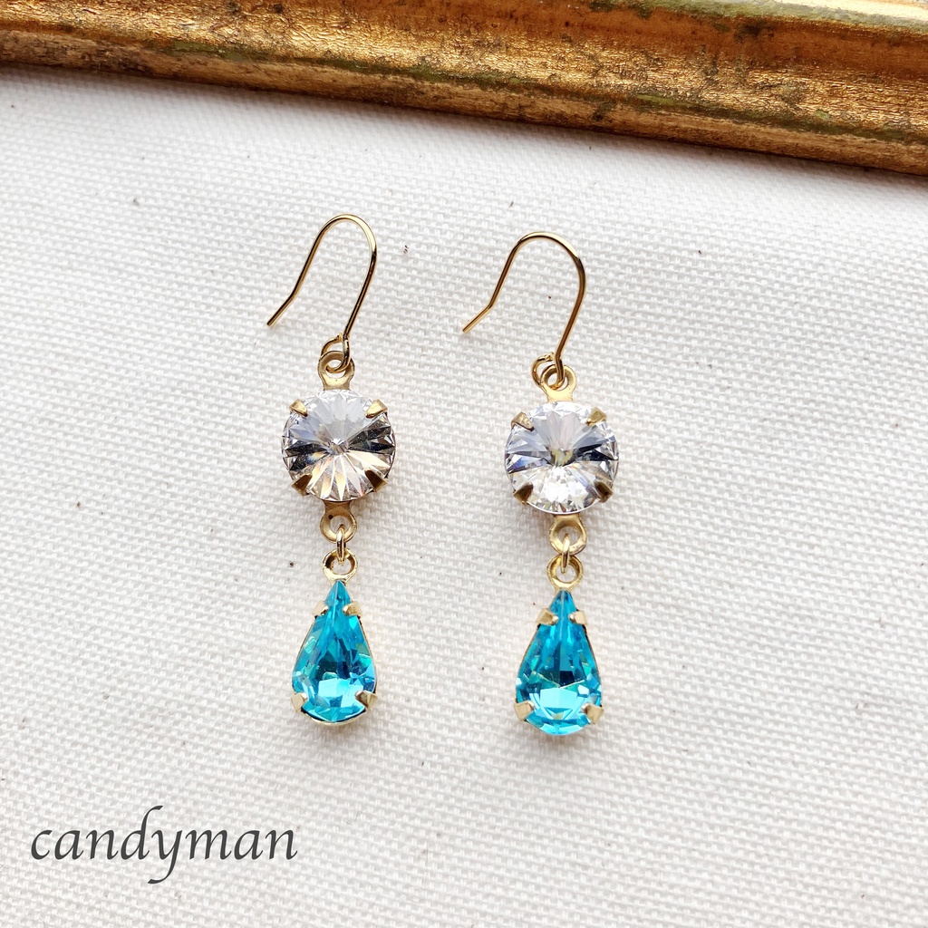 【送料込み】水色とクリスタルのヴィンテージスワロフスキー2粒キラキラピアス