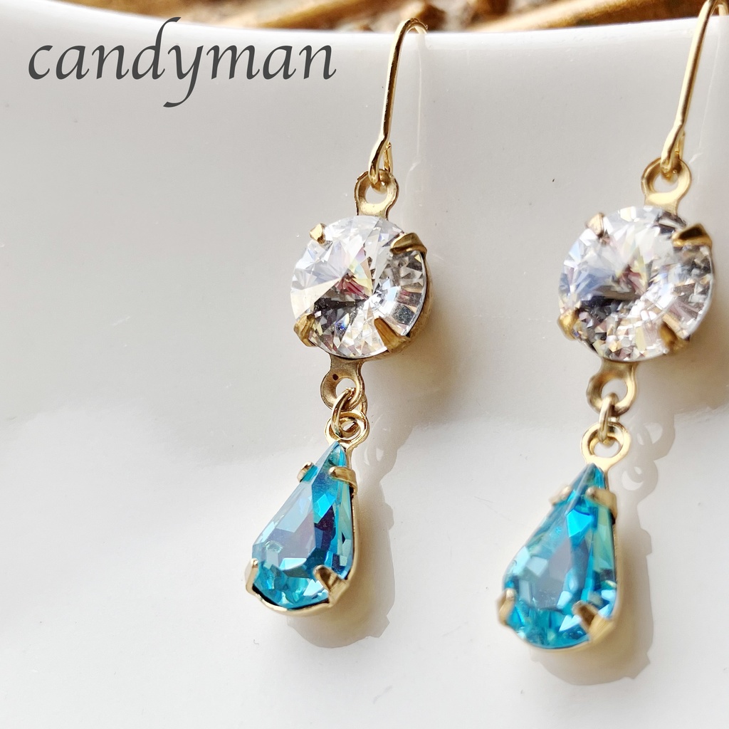 【送料込み】水色とクリスタルのヴィンテージスワロフスキー2粒キラキラピアス