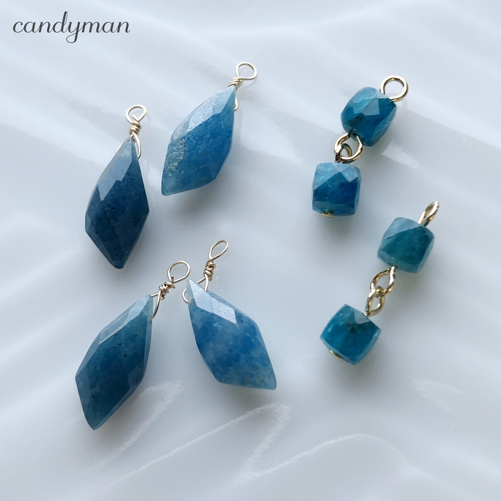 【送料込み】天然石ブルーアベンチュリンとアパタイトの青色ピアス