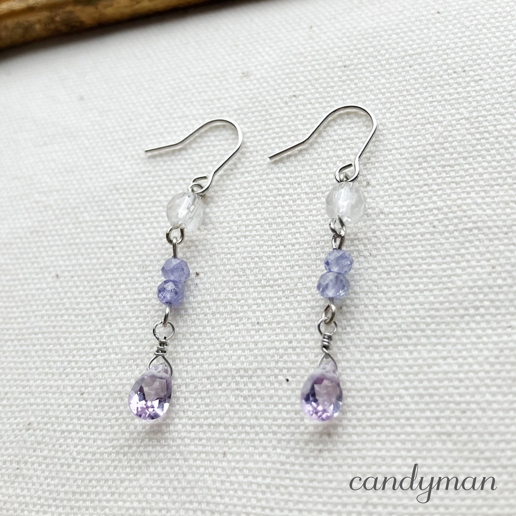 【送料込み】天然石アメジスト・タンザナイトのキラキラ紫陽花の雫ピアス