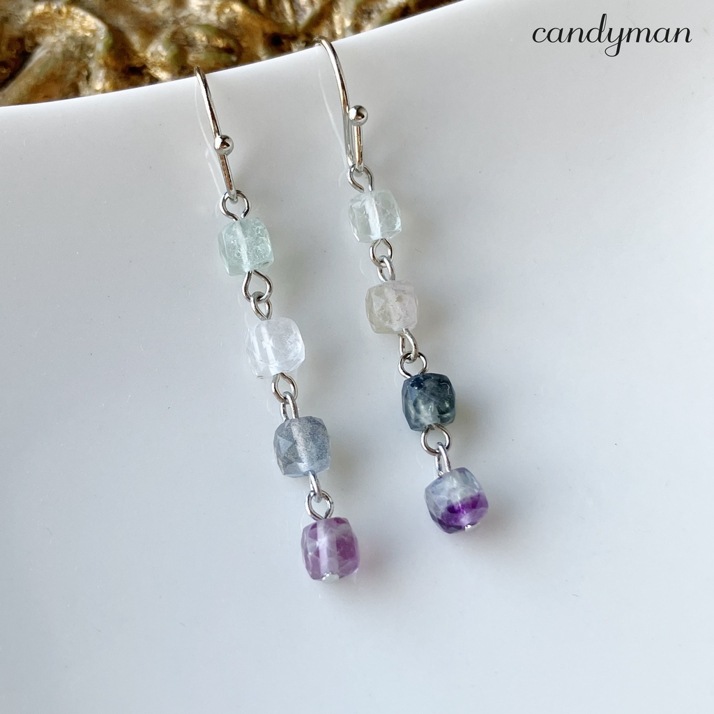 【送料込み】天然石フローライトの落ち着いた大人ピアス