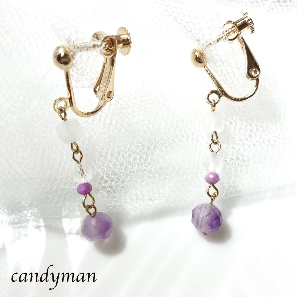 【送料込み】天然石 アメジストぶら下がりイヤリング 紫 ホワイトカルセドニー